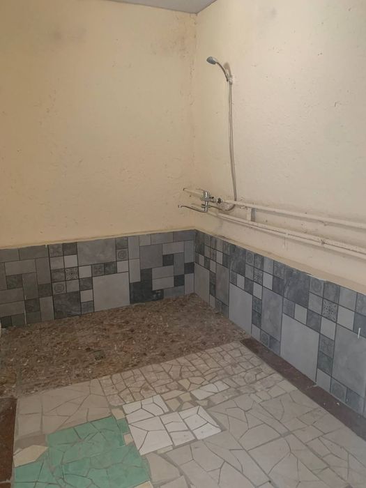 Arenda Yunusobod Hasanboy hovli 

6/1/1

Площадь: 250 м² 200

Цена: 60