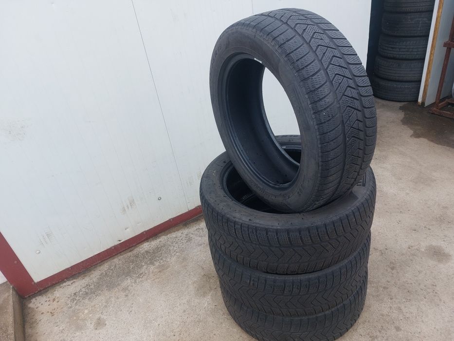 150 lei bucata! Set anvelope M+S/IARNA 235 55 r19 Pirelli dot 2022