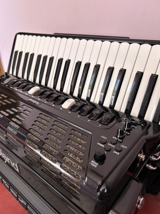 Vand acordeon  Roland FR7X