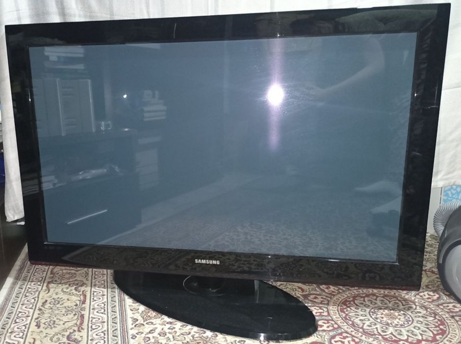 Телевизор Samsung