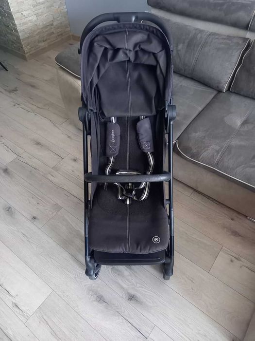 Продавам детска количка Cybex Beezy