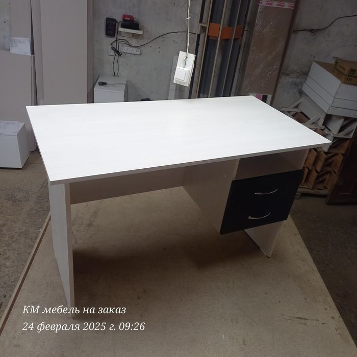 Распродажа Стол письменный