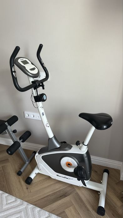 Велотренажер HouseFit