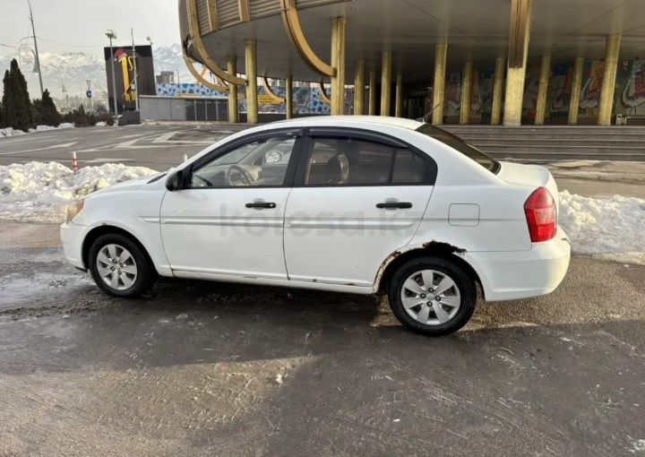 Продаю машину Хундай 2008 год