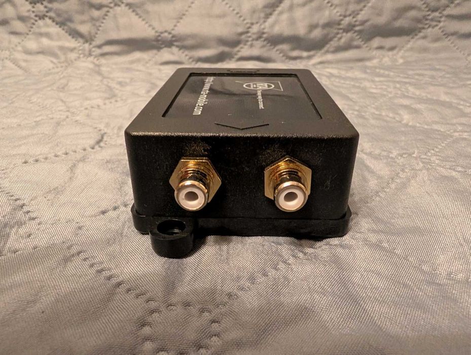 Качествен нов галваничен разделител stereo RCA