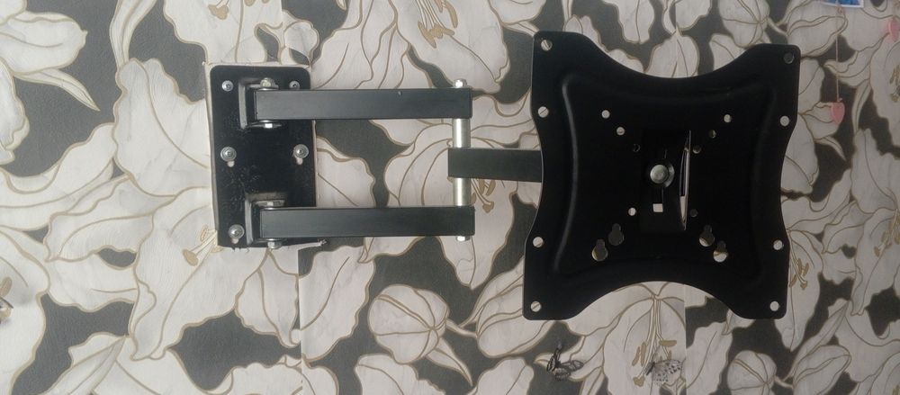 Продам кронштейн.