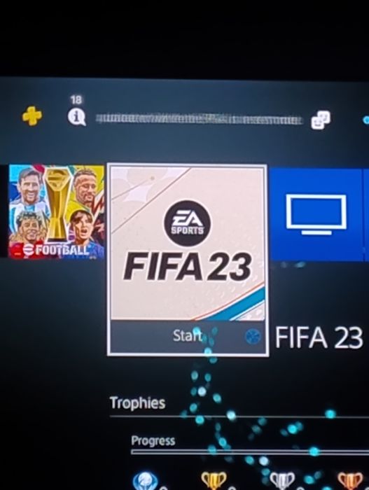 Ps4 cu maneta si fc23 joc nounout