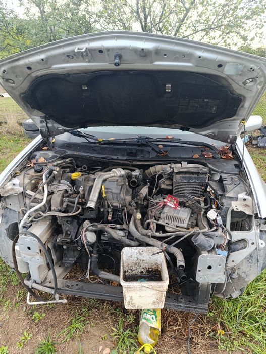 Фарове и двигател