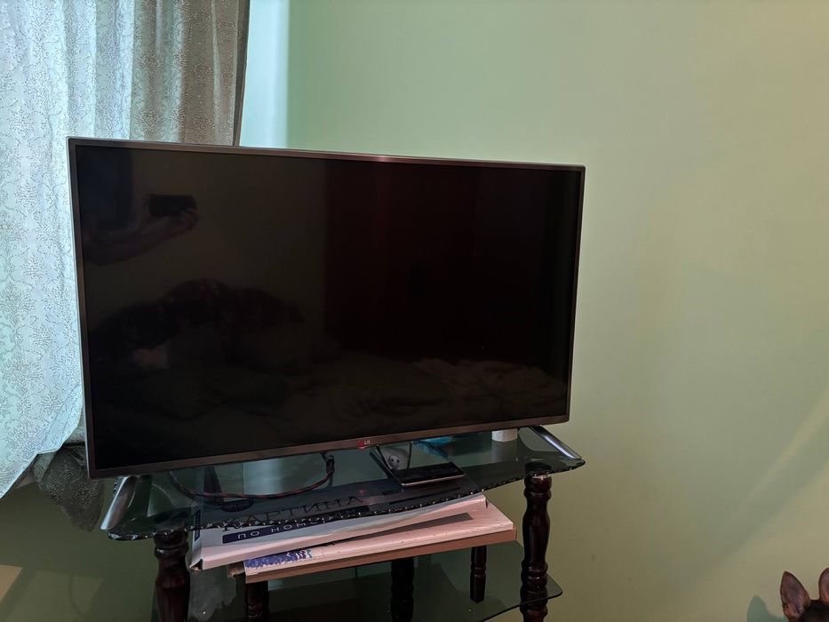 Продам смарт телевизор