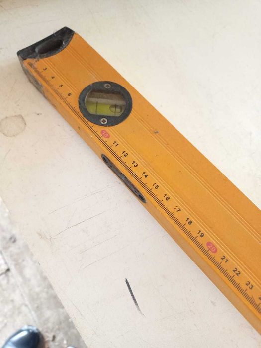 Уровень строительный