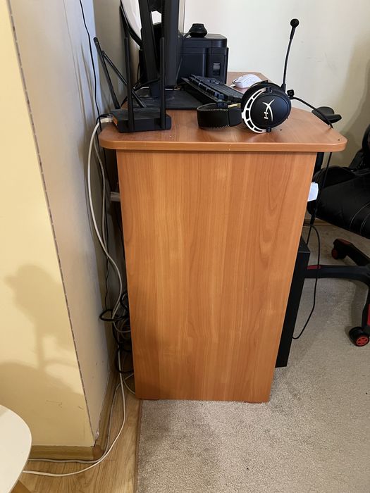 Birou calculator stare excelenta culoare cires