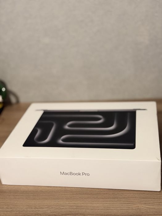 Лаптоп Apple MacBook Pro 14” M3 – Топ състояние