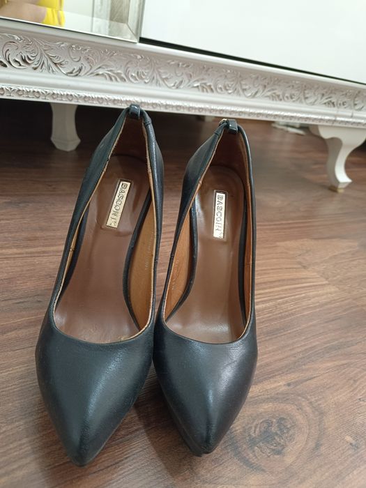 Туфли на высоком каблуке