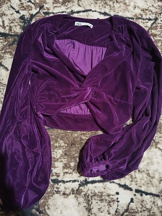 Crop top с дълъг ръкав - от Zara