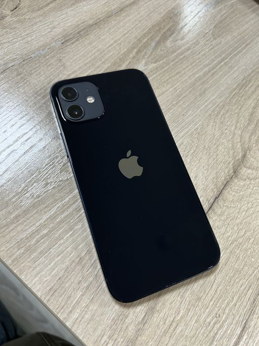 IPhone 12 в рабочем состоянии б/у