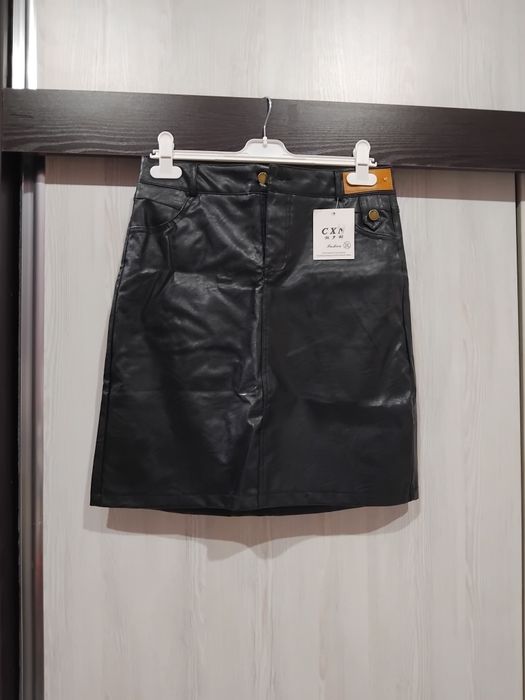 Кожа мини юбка янги