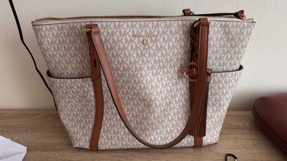 Чанта Michael Kors
