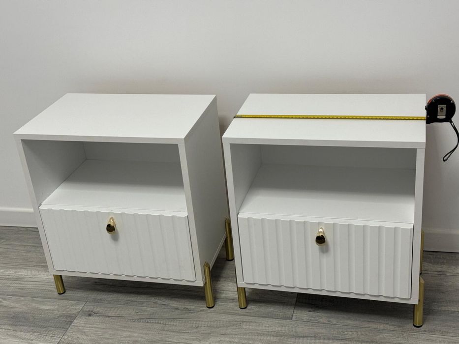 Noptiere albe pentru dormitor