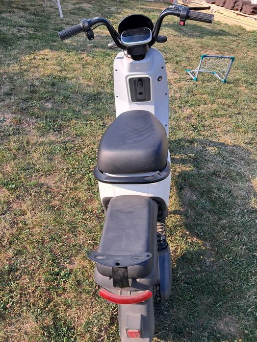 Vand Scuter electric