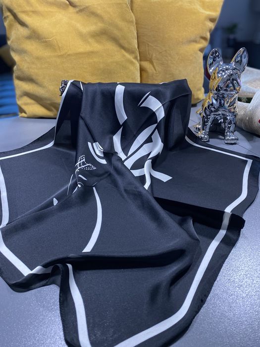 Дамски сатенен шал