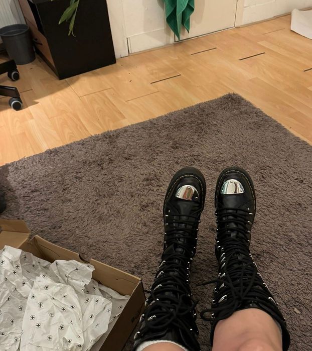 Cizme Dr Martens, înalte, cu ținte