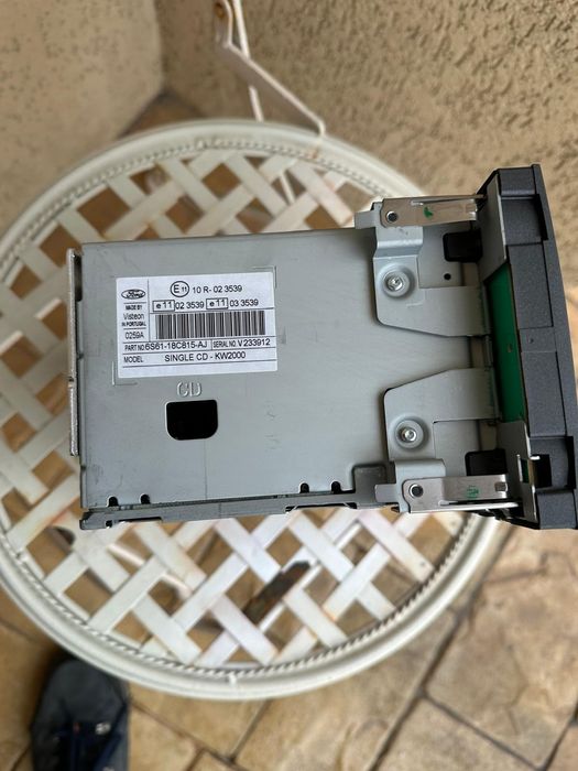Casetofon original Ford 6000 CD, cu cod de deblocare