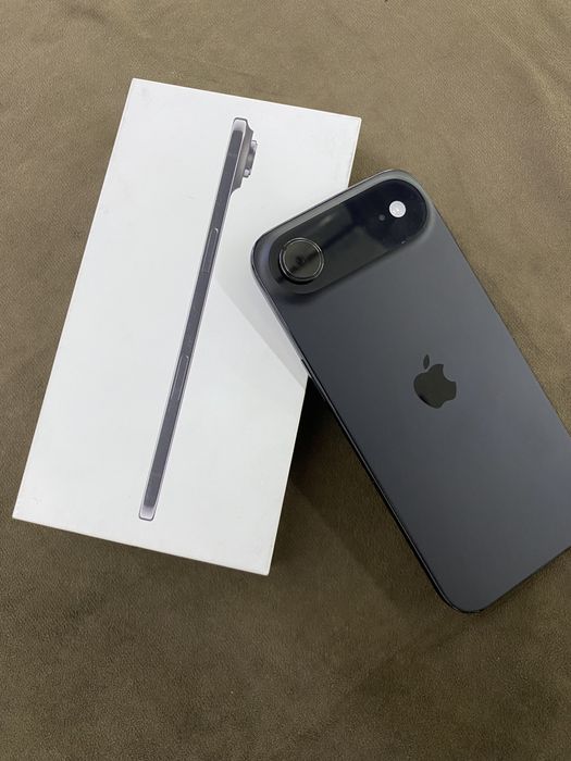 Продам iPhone Air