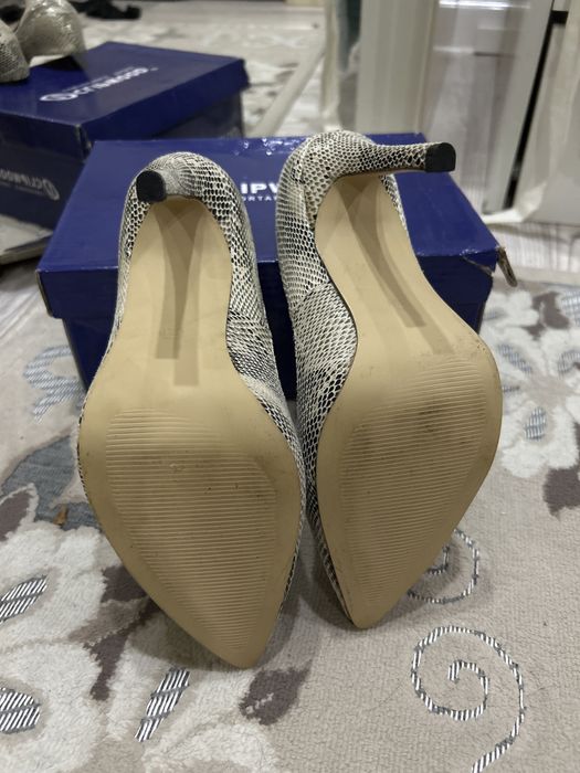 Продам нарядные туфли на выход