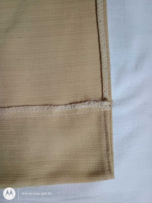 Два броя атрактивни ушити плътни пердета, с кукички, Ш 220/В 225 см