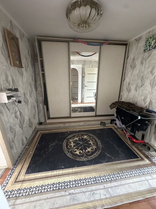 Обменяю 2-х к.квартиру на частный дом