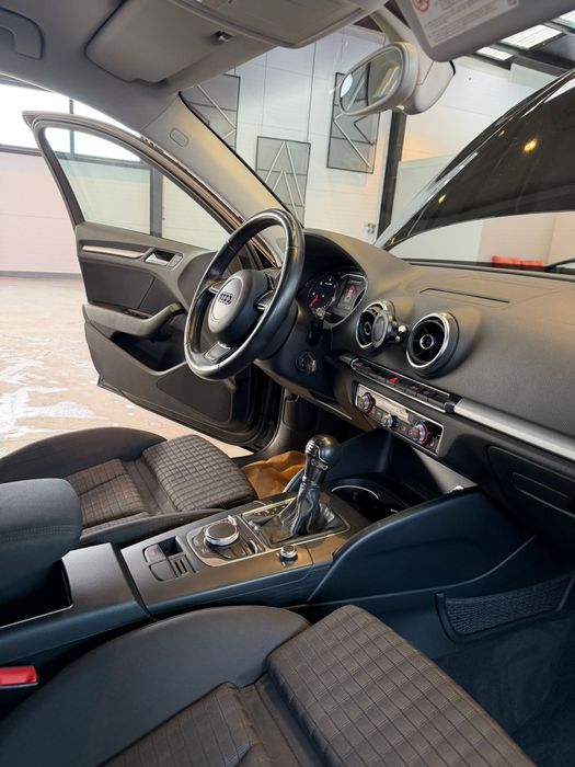 Audi A3 sportback 2.0 TDI, S-tronic, 150cp, 2014