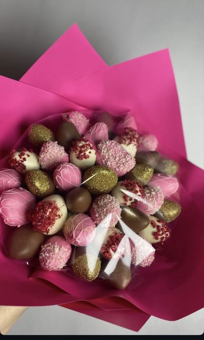 Клубника в шоколаде Астана