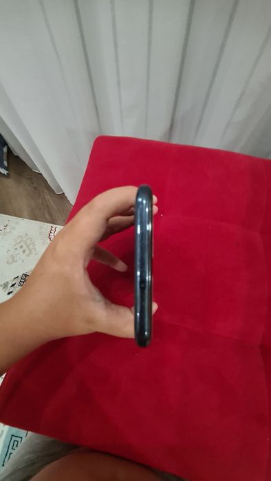 Продам телефон самсунг Galaxy A30s