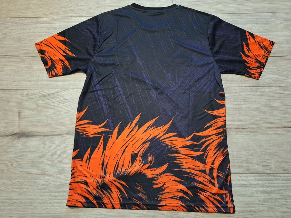 Флуоресцентна футболна фланелка на Глазгоу Рейнджърс!