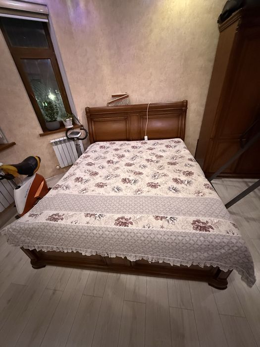 Продается спальня гарнитура