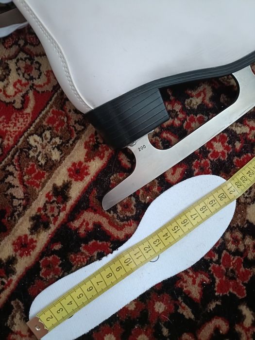 Продам коньки, 33 р.