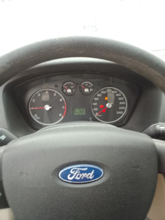 Ford focus 2 super preț