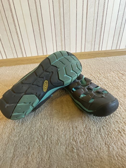 Туристически обувки KEEN