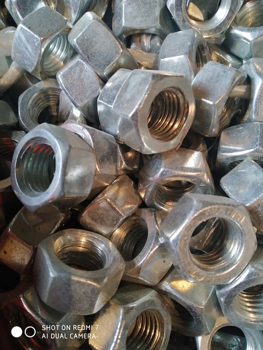 Шайба шпилька болт гайка цанга муфта