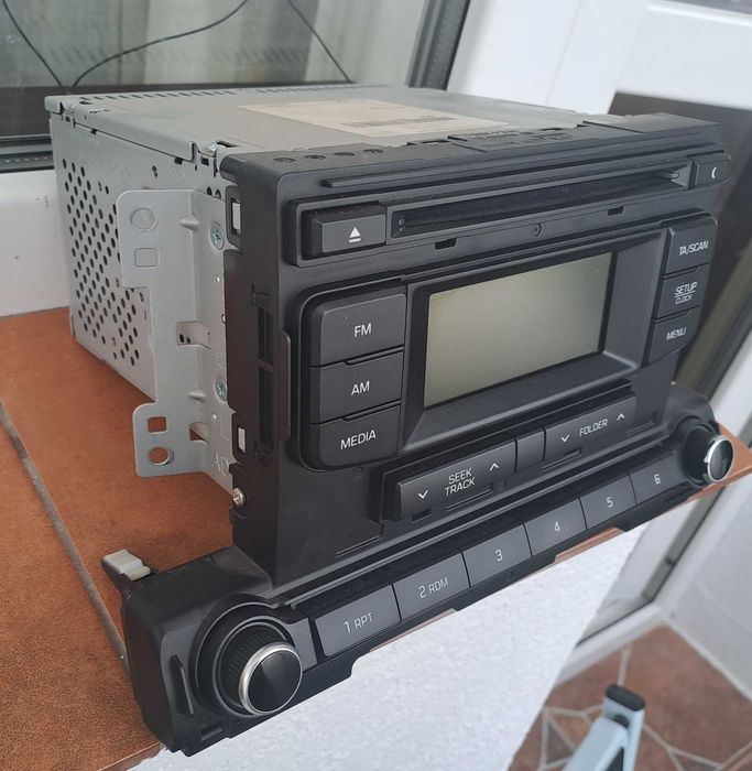 Radio CD + Grila ventilatie - Hyundai Elantra 2017