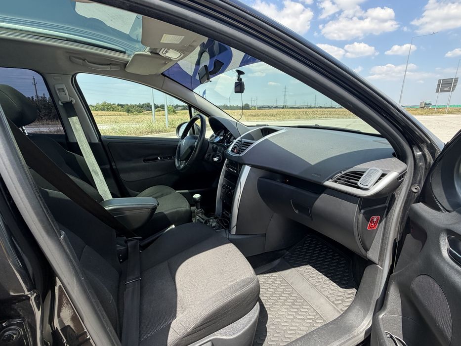 Peugeot 207 SW   1.6 hdi