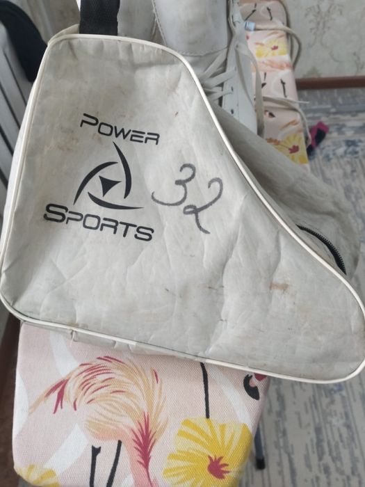 Продам детские коньки