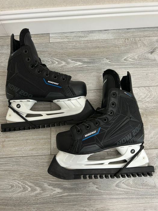 Продам мужские коньки