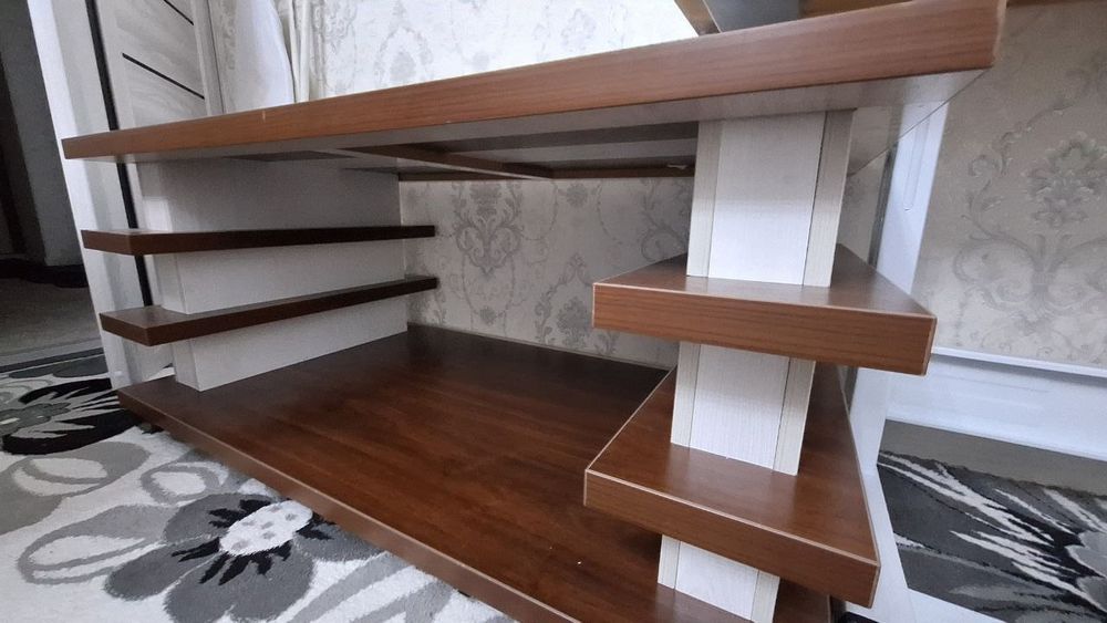 Продаётся журнальный столик