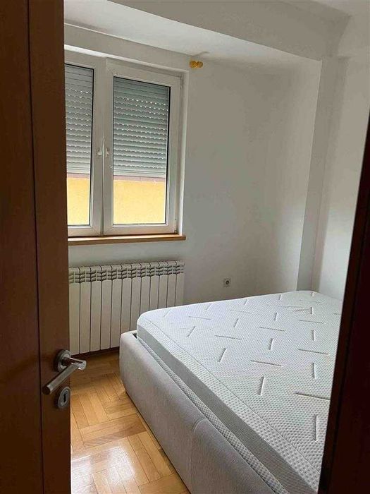 Дава се под наем Двустаен апартамент в Бургас, Славейков - 67 кв.м за 204 € - Снимка #3