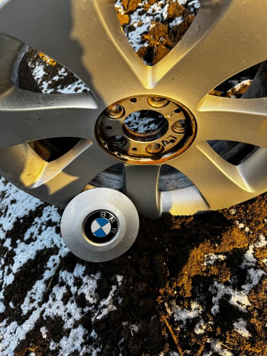 Vând jante BMW originale