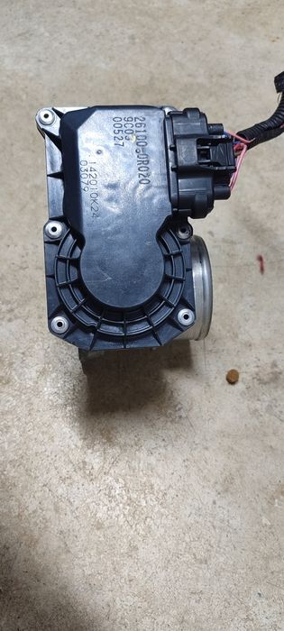 Дросел клапа номер : 26100-0R020