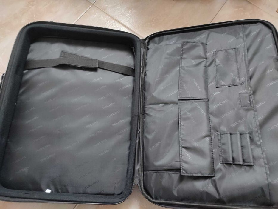 Чанта за лаптоп 17.3" - НОВА