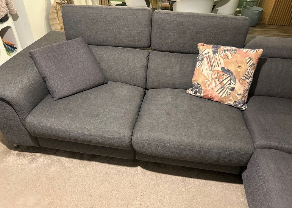 Canapea în formă de L ; 270x220