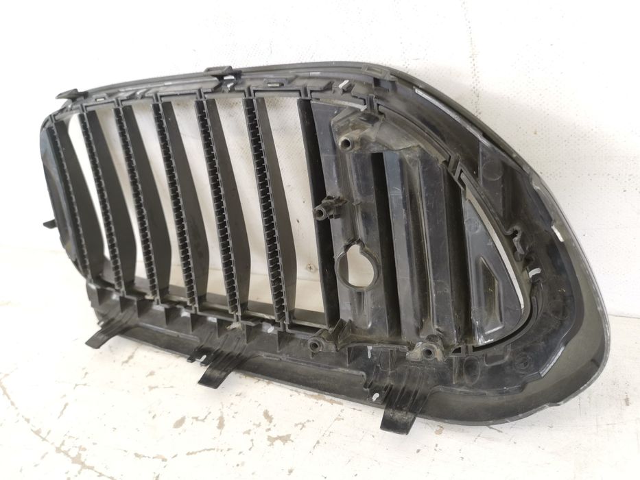 БМВ Серия 5 Г30 / BMW Seria 5 G30 [ - ] Оригинална предна решетка на р